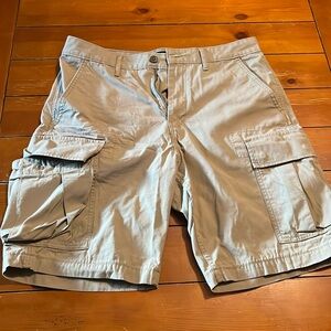 Men’s cargo shorts